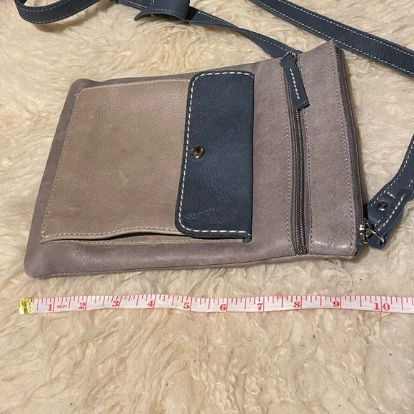 New??? Roots Tribe leather bag - Picture 6 of 7